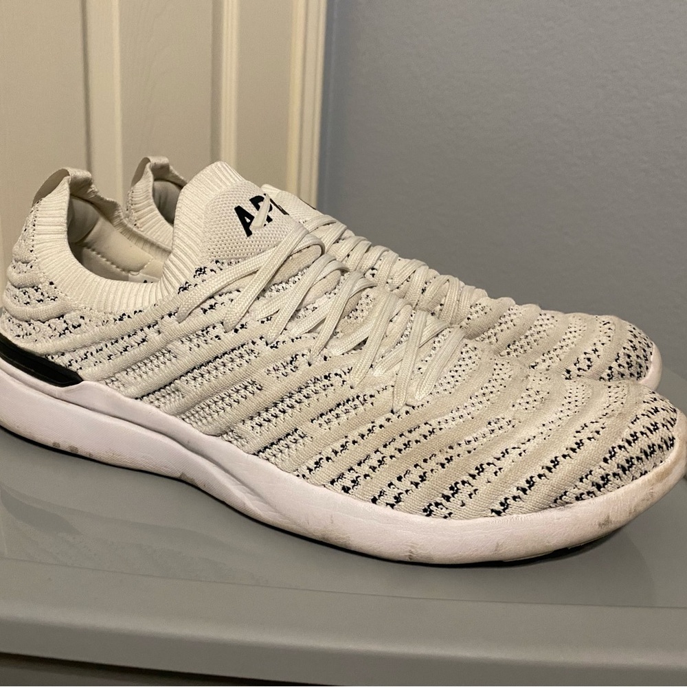 APL White techloom wave 10.5